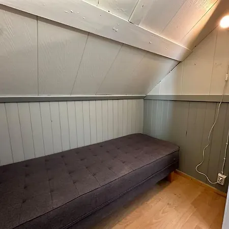 Vanhan Puutalon Tunnelmaa - Laehellae Keskustaa Apartmán Pori
